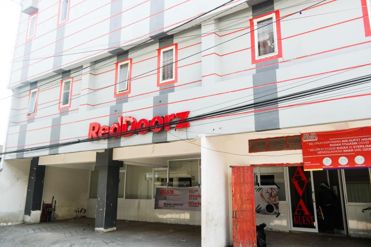 Reddoorz At Jalan Somba Opu Losari 마카사르 외부 사진
